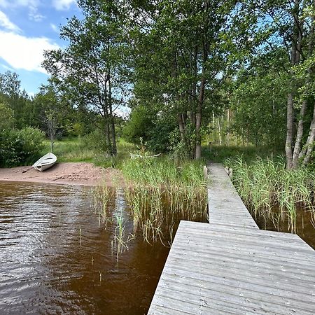 Sauna Cabin In The Heart Of Nuuksio National Park - Moekki Nuuksiossa Espoo Exterior photo