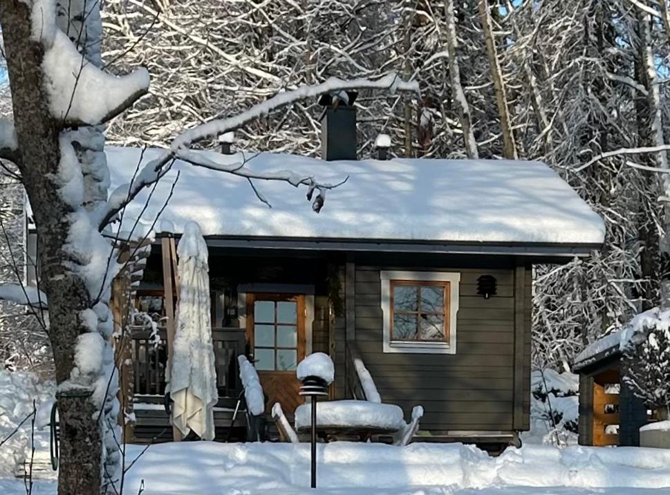 Sauna Cabin In The Heart Of Nuuksio National Park - Moekki Nuuksiossa Espoo Exterior photo